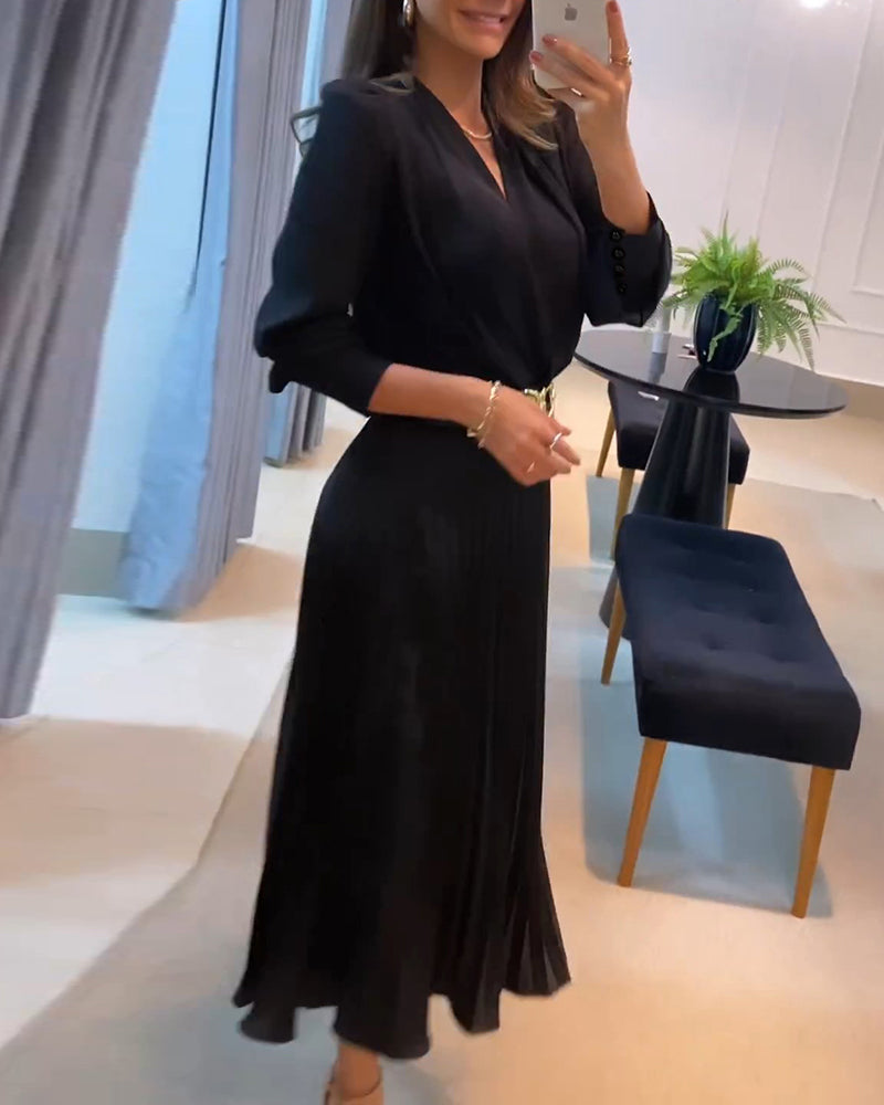 Women's Elegant Puff Sleeve V-Neck Pleated Maxi Dress without belt.