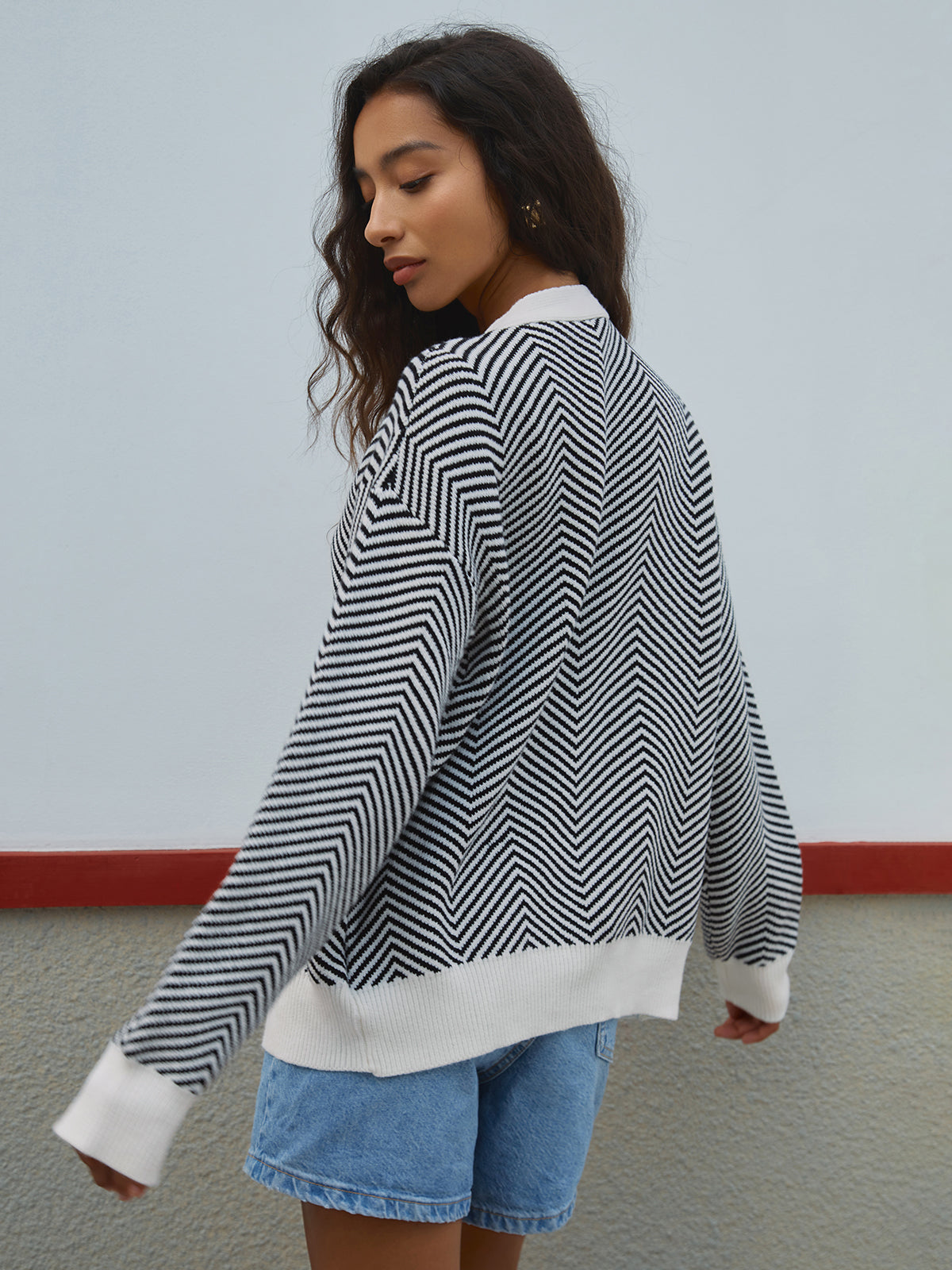 Oversized Herringbone Cardigan with Cozy Knit Texture