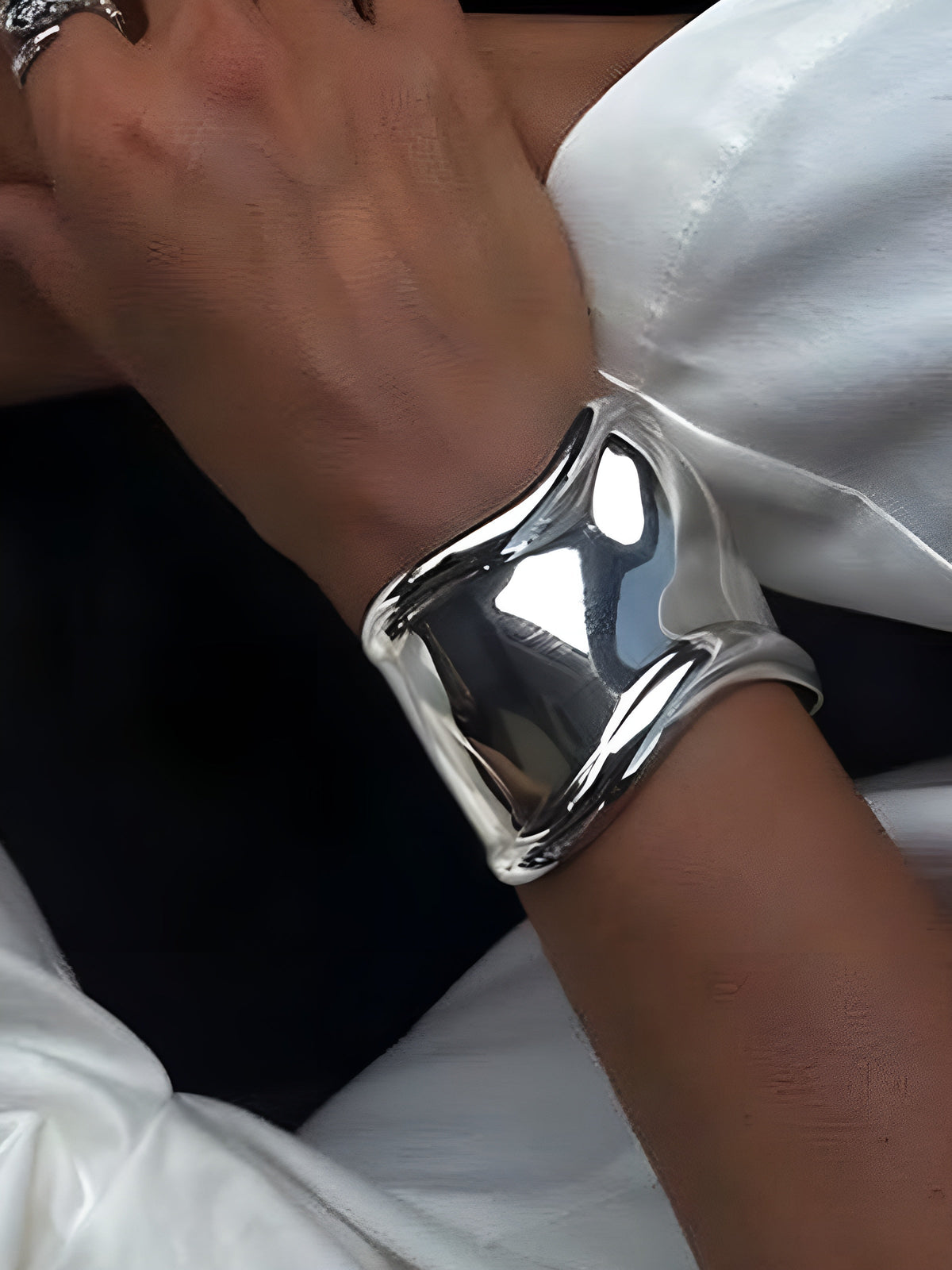 Metallic Wide Cuff Bracelet Women Fashion Jewelry Accessory