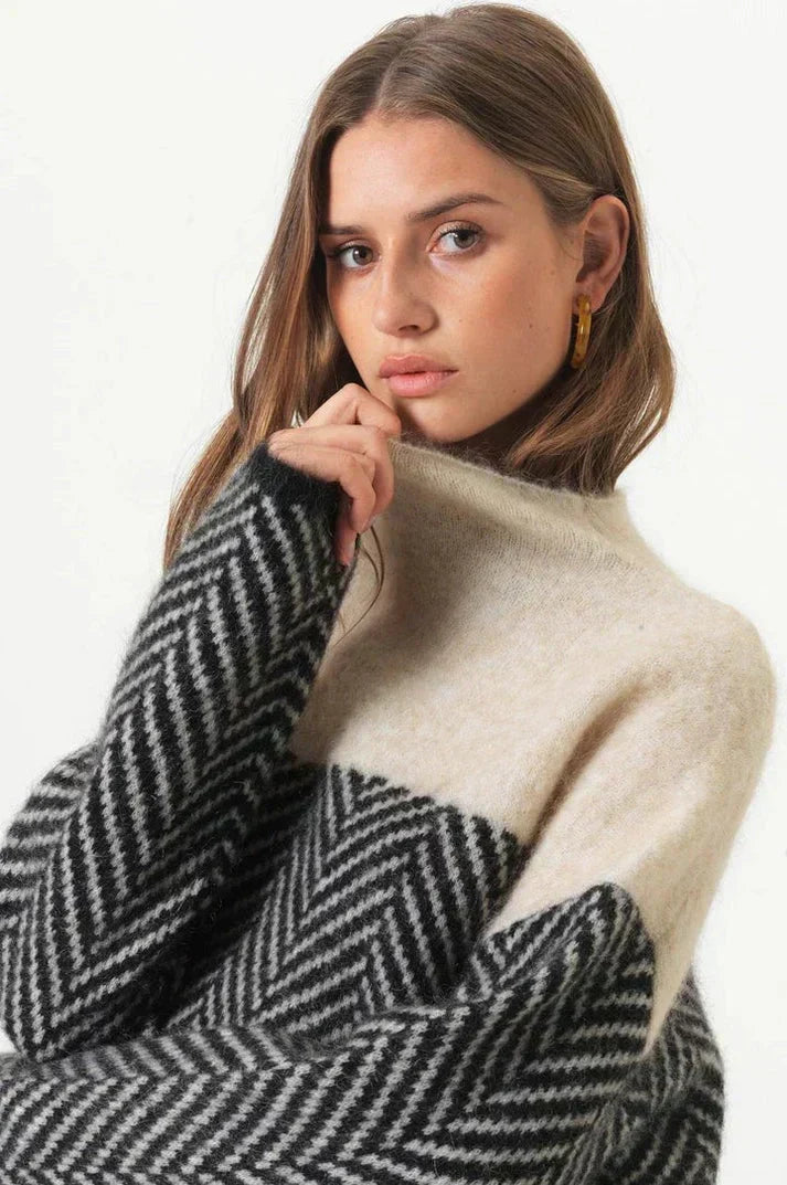 Xandra | Women’s Herringbone-Pattern Knit Sweater